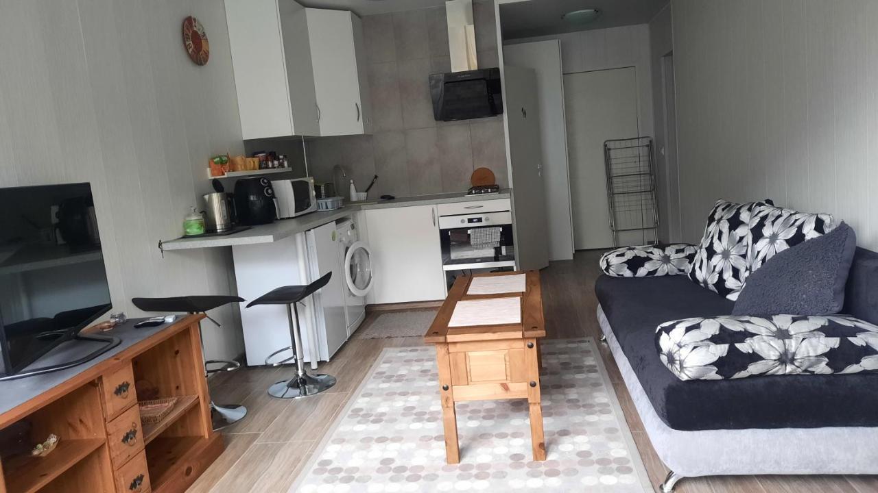 Elite Flats One Bedroom Utena Eksteriør billede